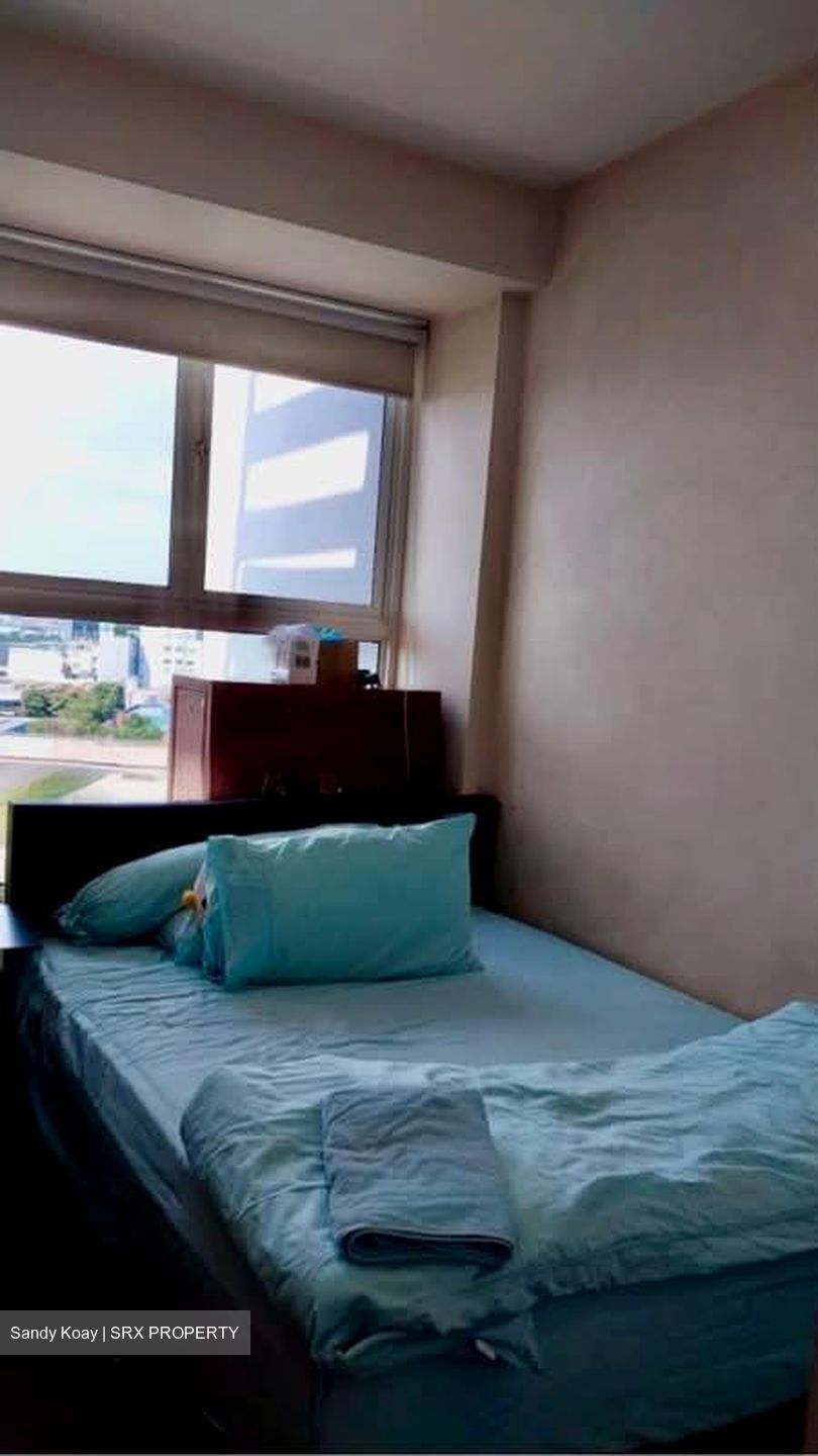 Monterey Park Condominium (D5), Condominium #550258541